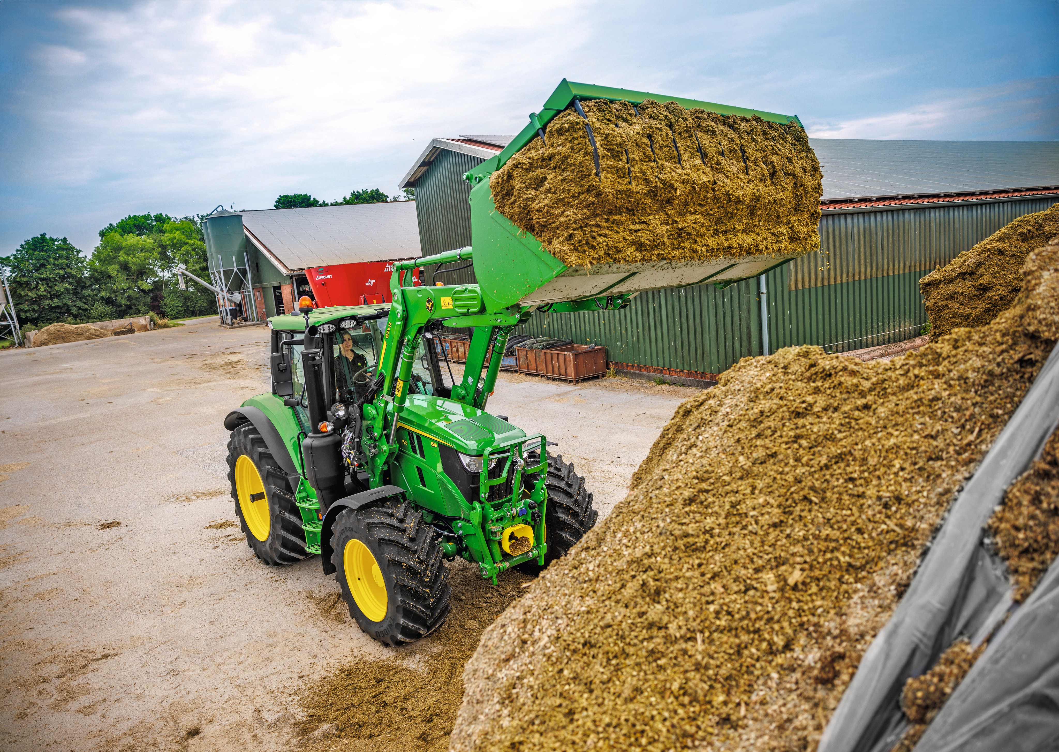 new-6m-tractor-series