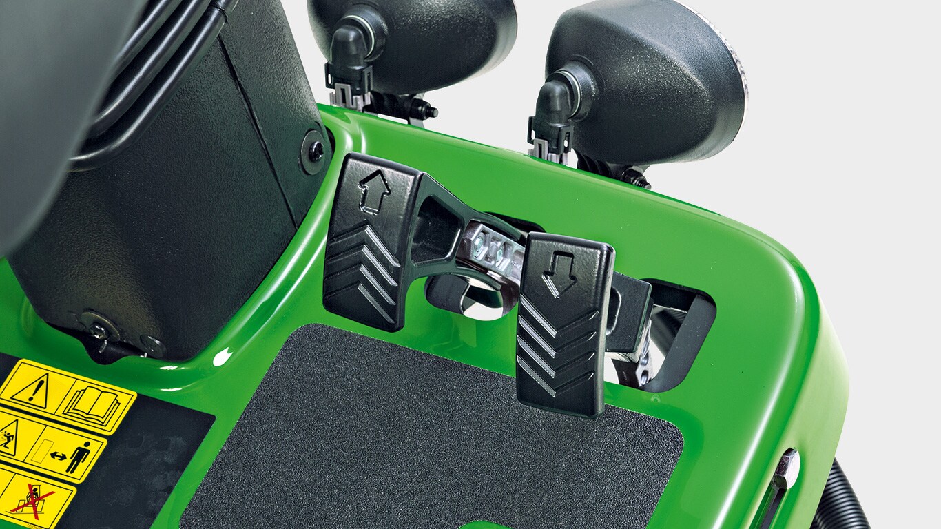 8700A, Fairwayklippere, Studio, Golf og sport