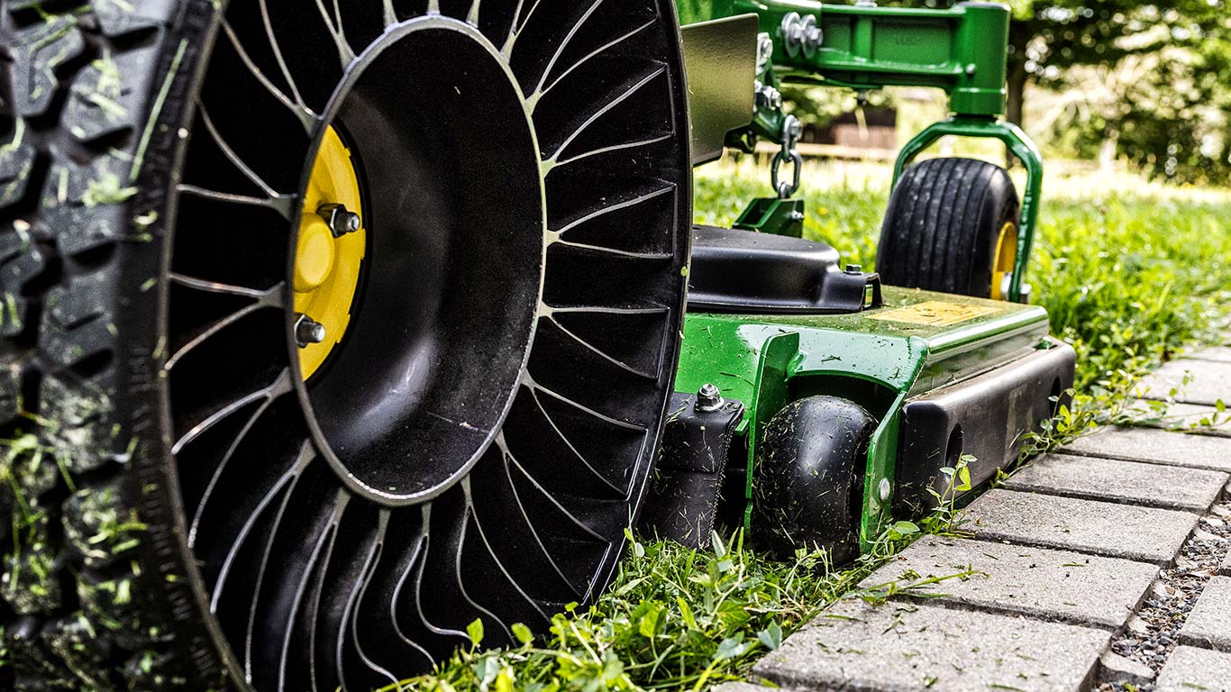 Michelin x Tweel Turf Airless Radial-dæk (ekstraudstyr)