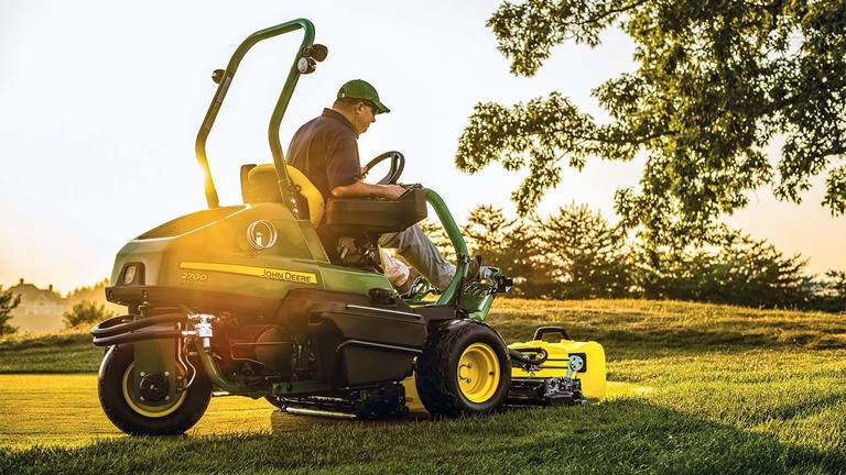 2700 E Cut Hybrid Triplex klippere Golf og Sport John Deere DK